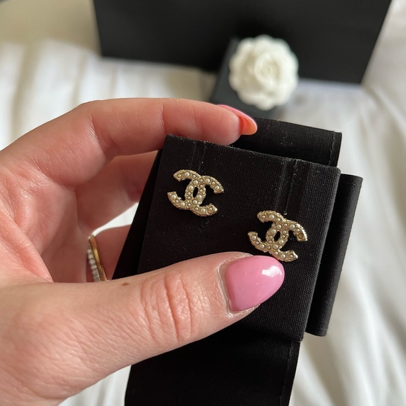 ** sold** Authentic Chanel earrings - Picture 2 of 6